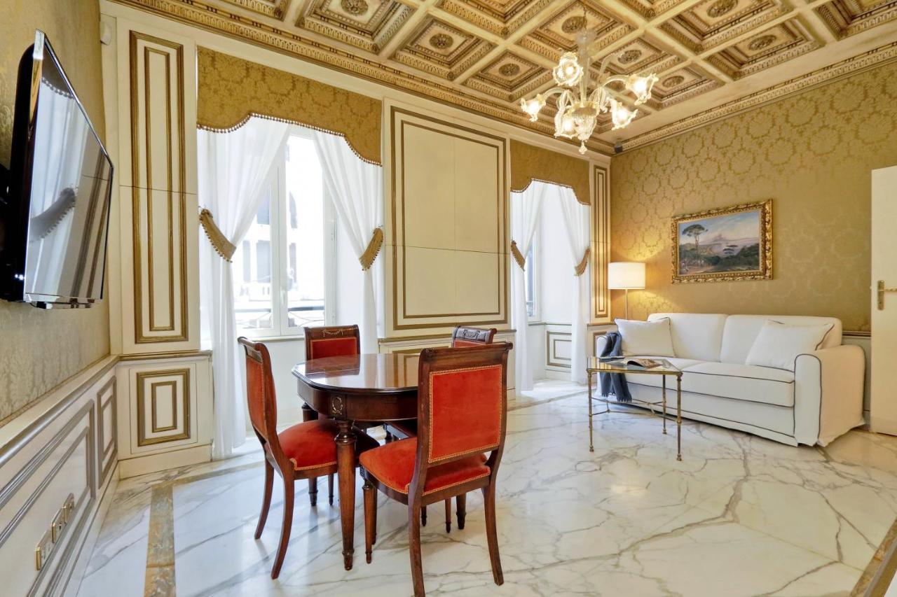 Elegant Nearby Trevi Fountain Apartment Rom