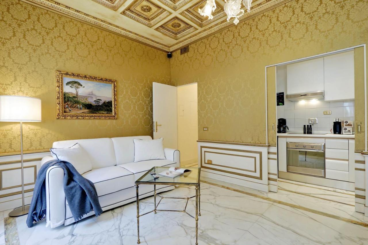 Elegant Nearby Trevi Fountain * Rom