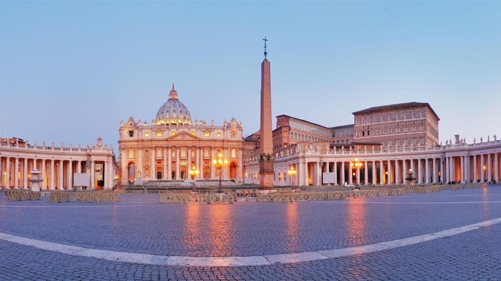 Elegant Nearby Trevi Fountain Apartment Rom